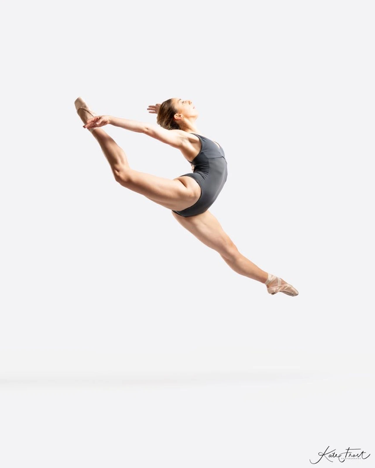Hogarth_Carla_-_Jump.jpg